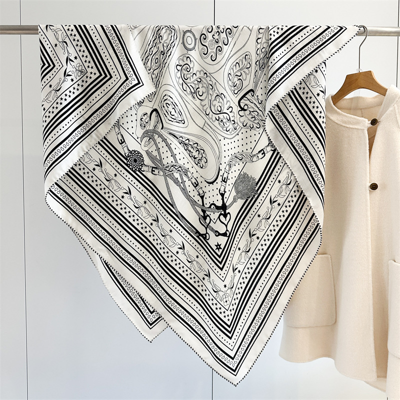 Winter Clothing Hong Kong - Syal Campuran Sutra dan Wol 135CM,