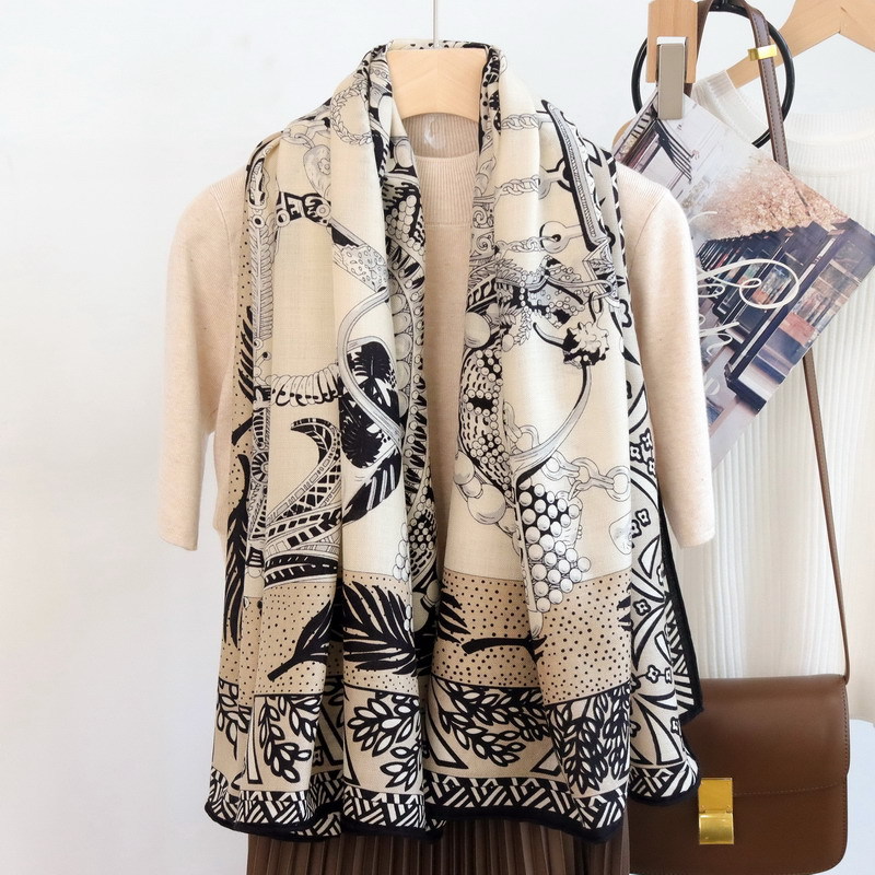 Syal Wol Sutra 135CM Desainer  - Winter Clothing Hong Kong ulasan dan harga
